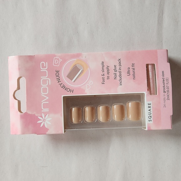 🆕️ Invogue Square Nail Set NWT - Picture 1 of 4